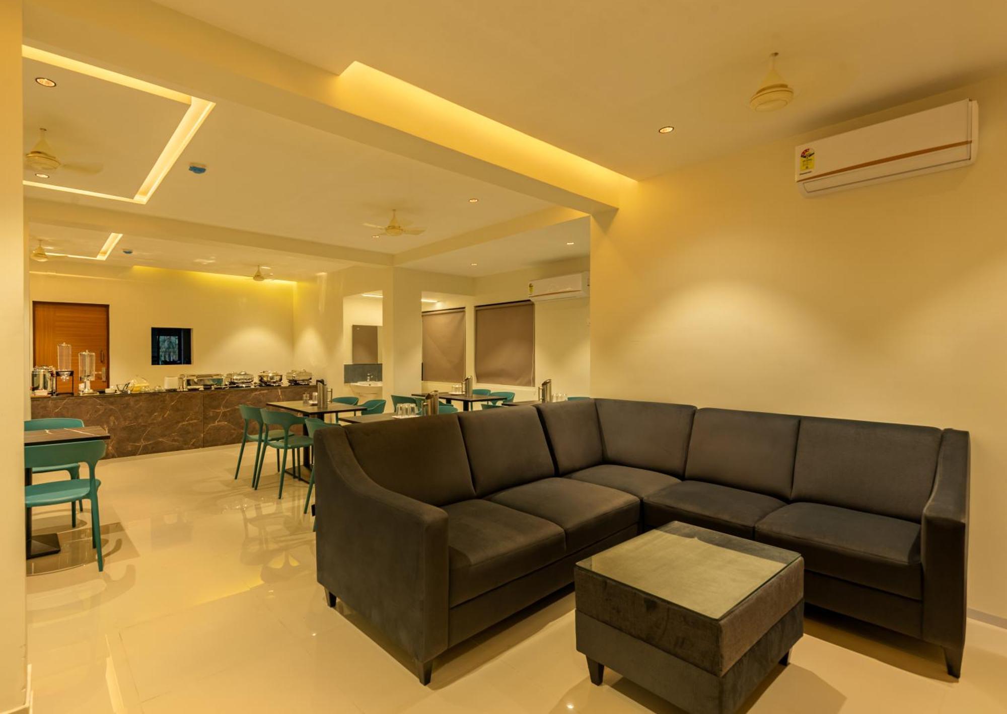Hotel Stay Bella Кожикоде Екстер'єр фото